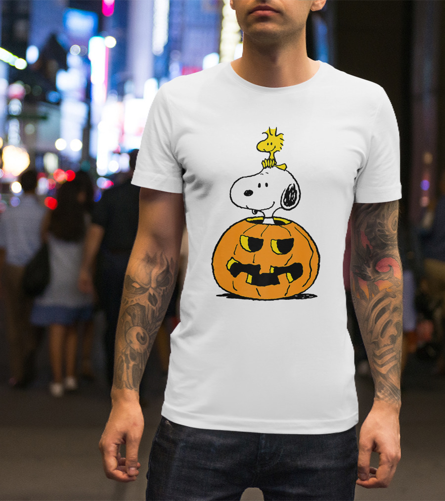 Halloween Snoopy Woodstock Pumpkin Peanuts Cartoon T-Shirt