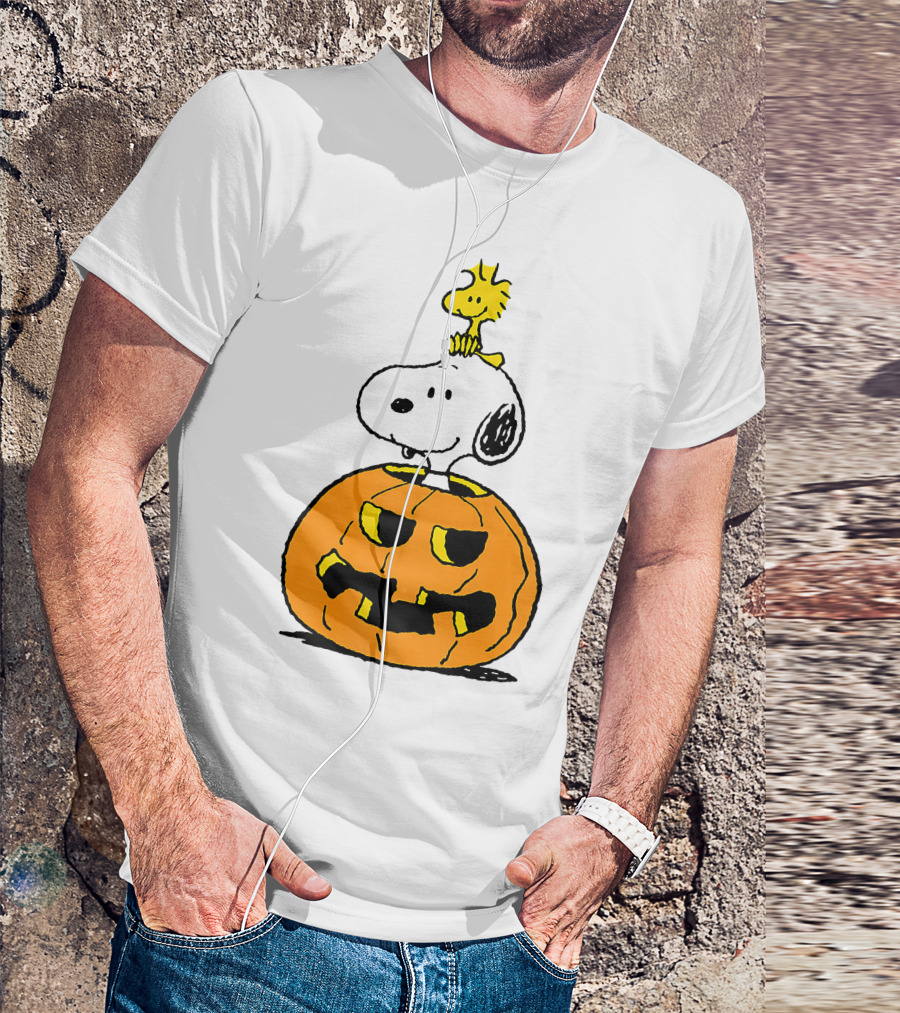 Halloween Snoopy Woodstock Pumpkin Peanuts Cartoon T-Shirt