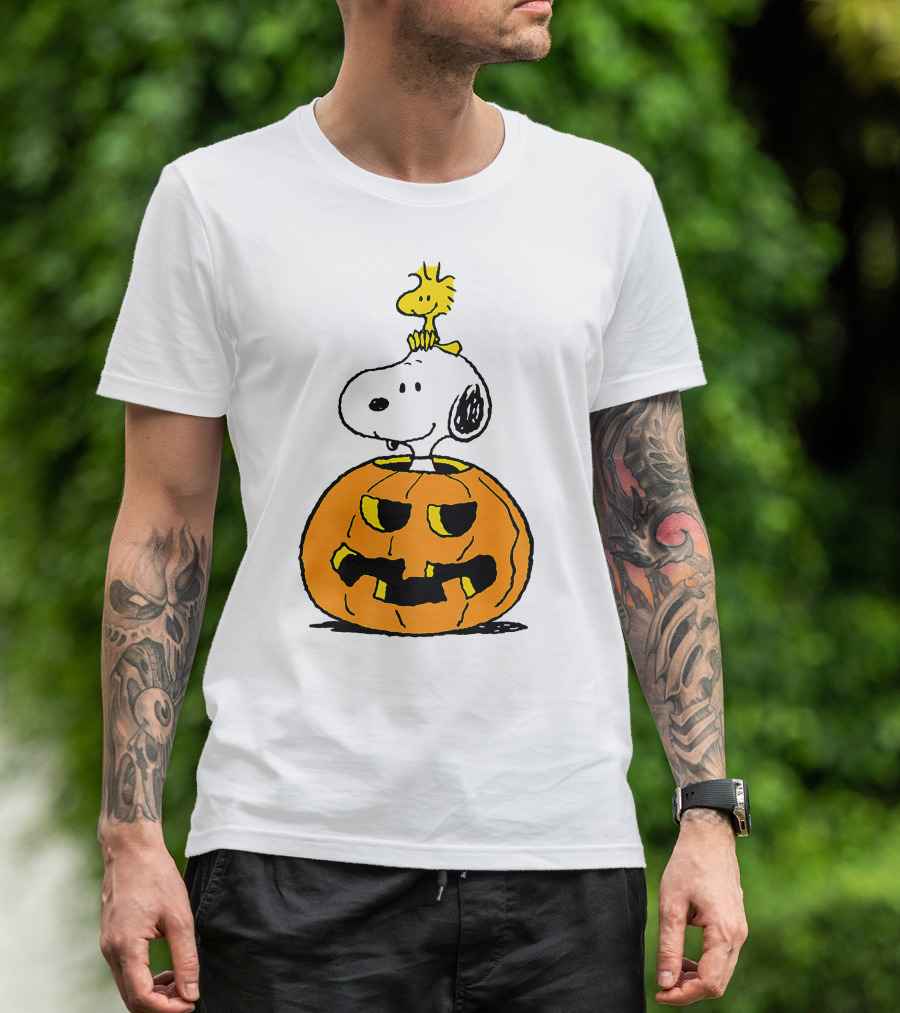 Halloween Snoopy Woodstock Pumpkin Peanuts Cartoon T-Shirt