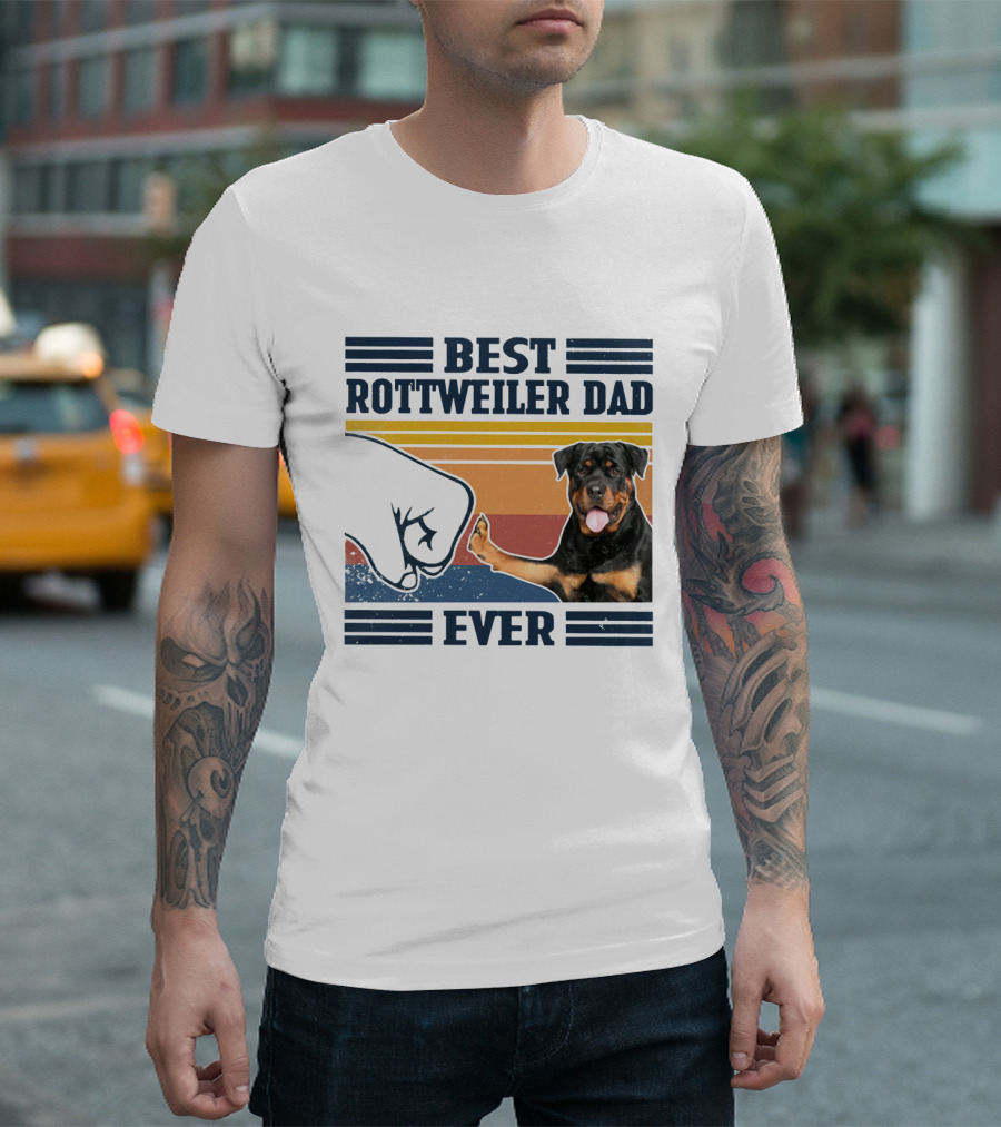 Best Rottweiler Dad Ever Vintage Fist Bump Stripes T-Shirt