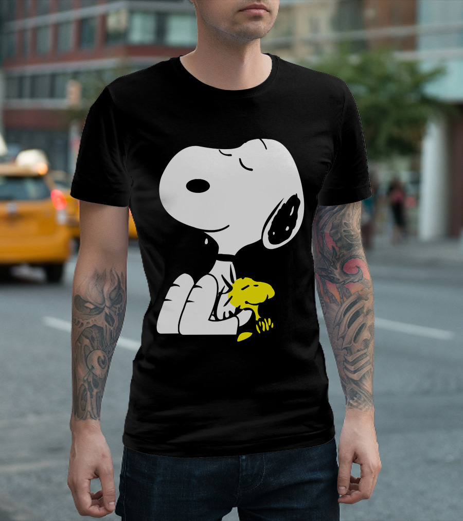 Snoopy Sleep in Peace with Woodstock Sleeping in Black and White Peanuts Comic T-Shirt