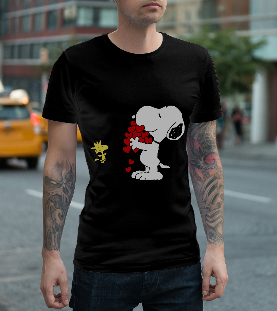 Snoopy Holding Hearts with Woodstock Hugging T-Shirt