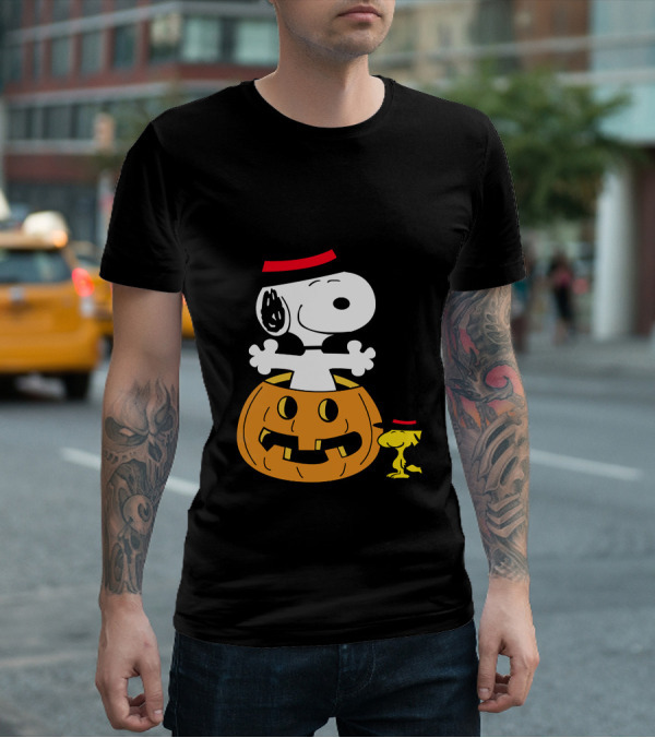 Snoopy Woodstock Halloween Pumpkin Witch Hat T-Shirt