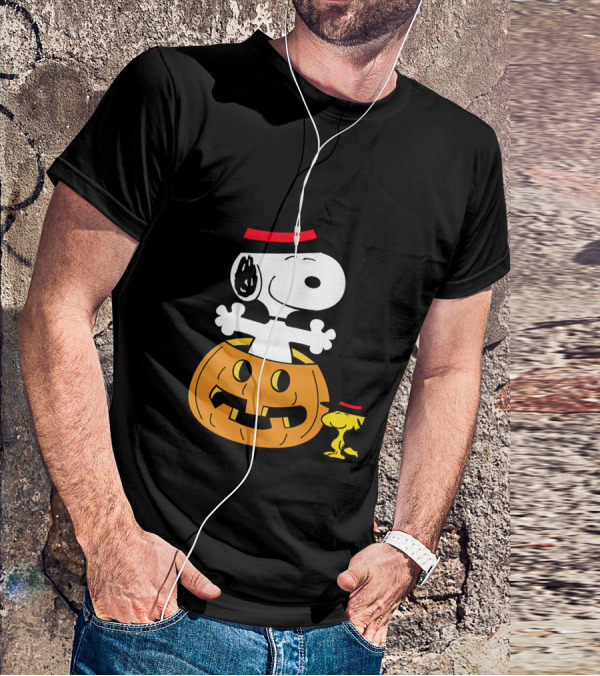 Snoopy Woodstock Halloween Pumpkin Witch Hat T-Shirt