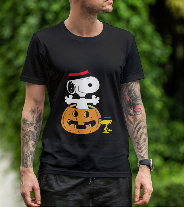Snoopy Woodstock Halloween Pumpkin Witch Hat T-Shirt