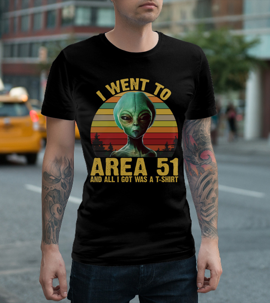 I Went To Area 51 And All I Got Was A T-Shirt With Funny Alien Retro Sunset T-Shirt