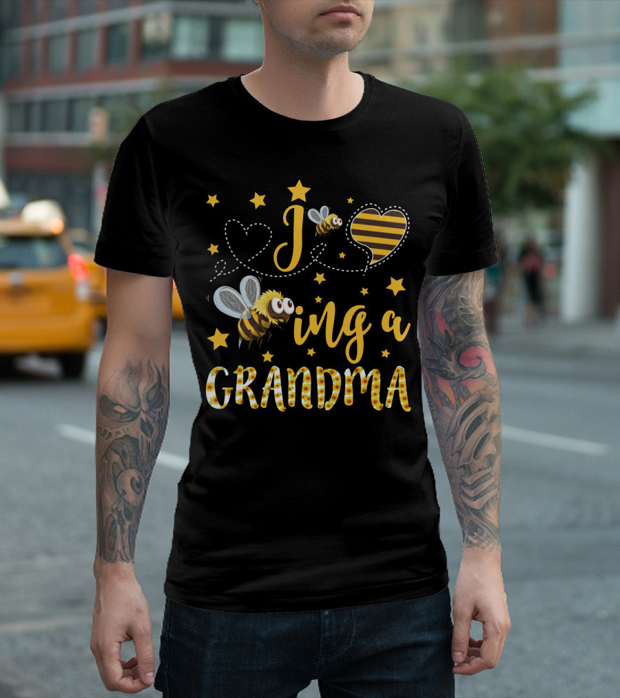 Grandma Bee and Sunflower Heart Delightful Sentiment T-Shirt