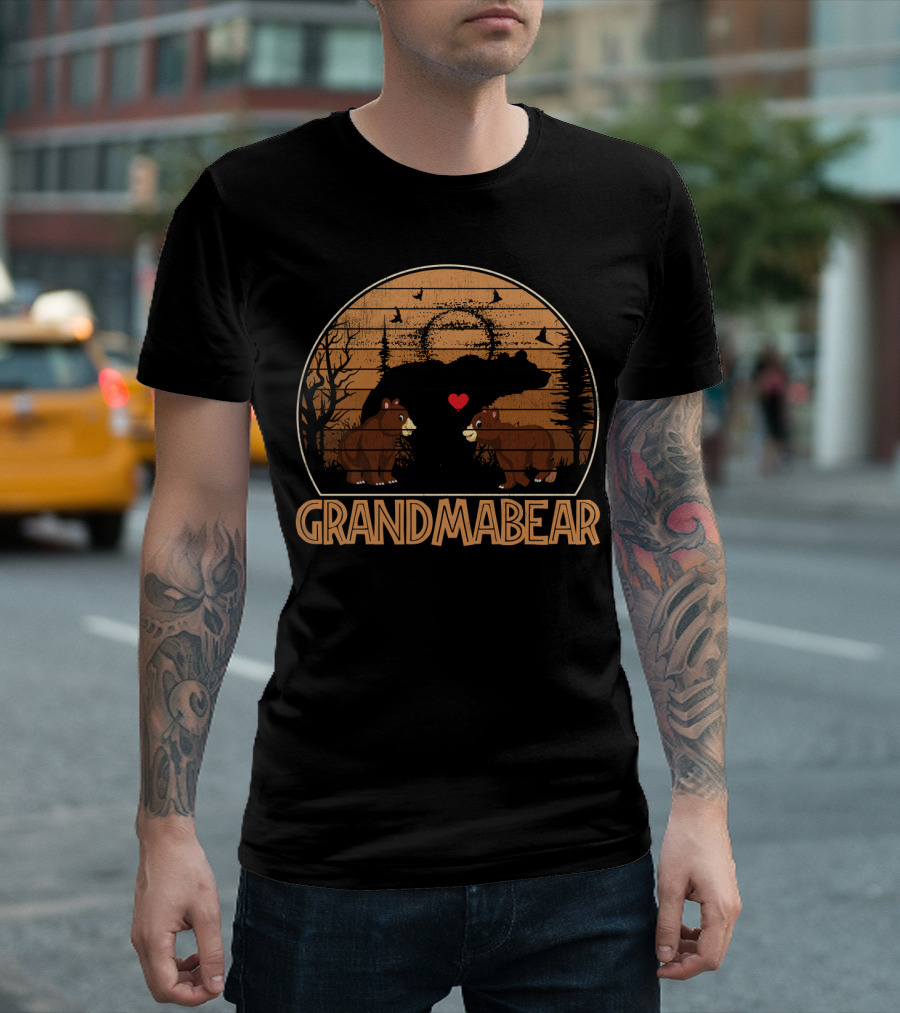 Grandma Bear Vintage Sunset Heart Silhouette Scene T-Shirt