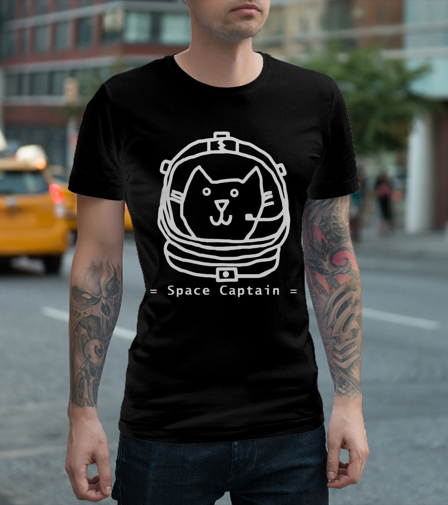 Space Captain Cat In Spacesuit T-Shirt