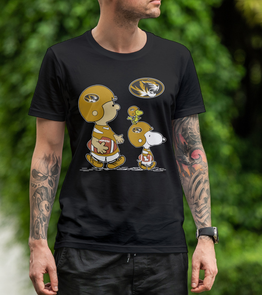 Charlie Brown And Snoopy Missouri Tigers Football Helmet T-Shirt