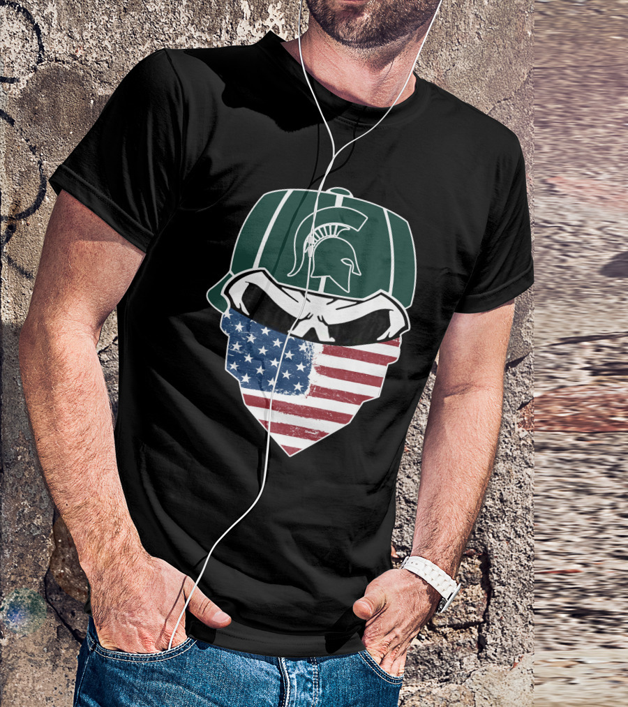 Michigan State Spartans Skulls Helmet With American Flag Bandana T-Shirt