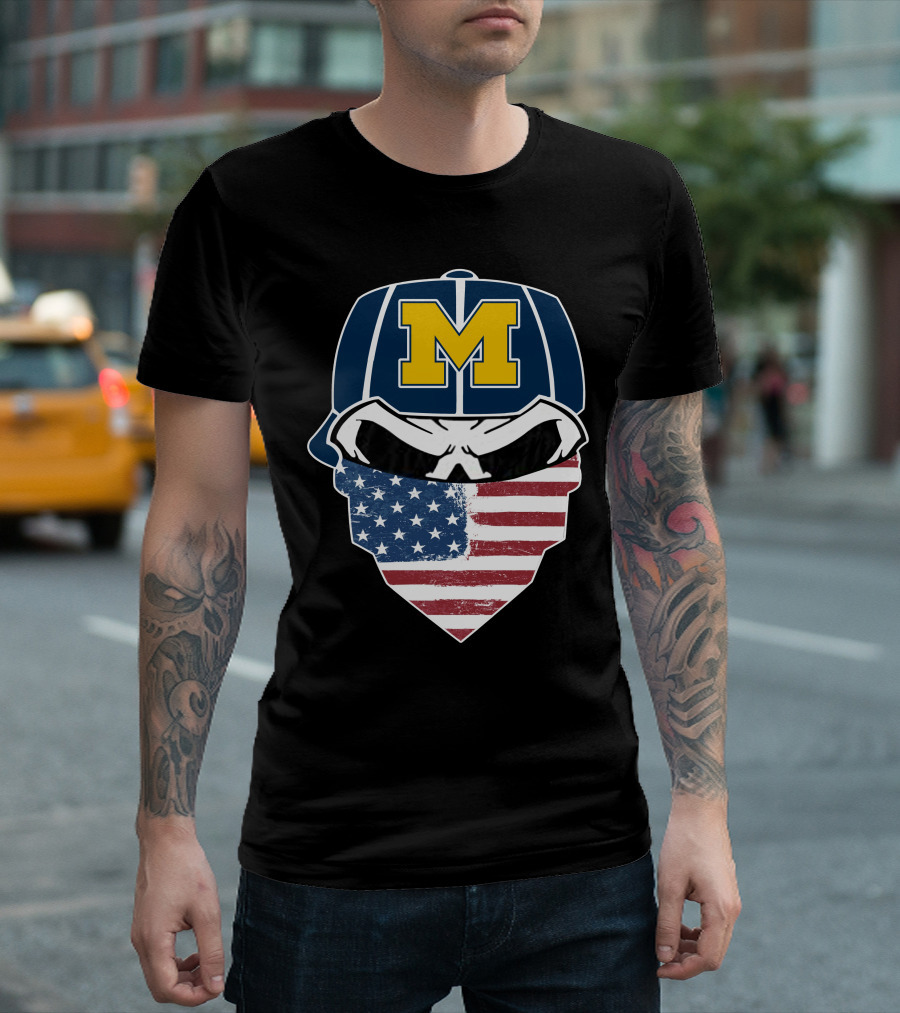 Wolverines Skulls M American Flag Bandana T-Shirt