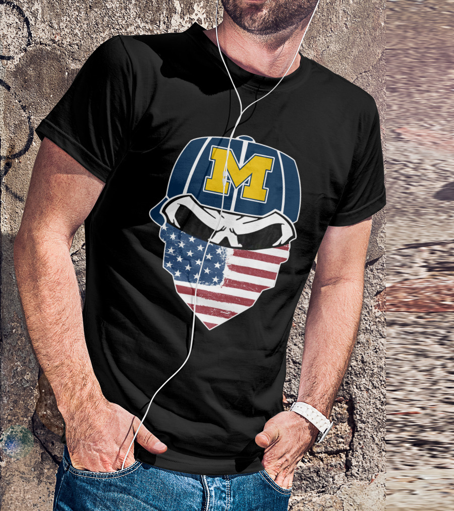 Wolverines Skulls M American Flag Bandana T-Shirt