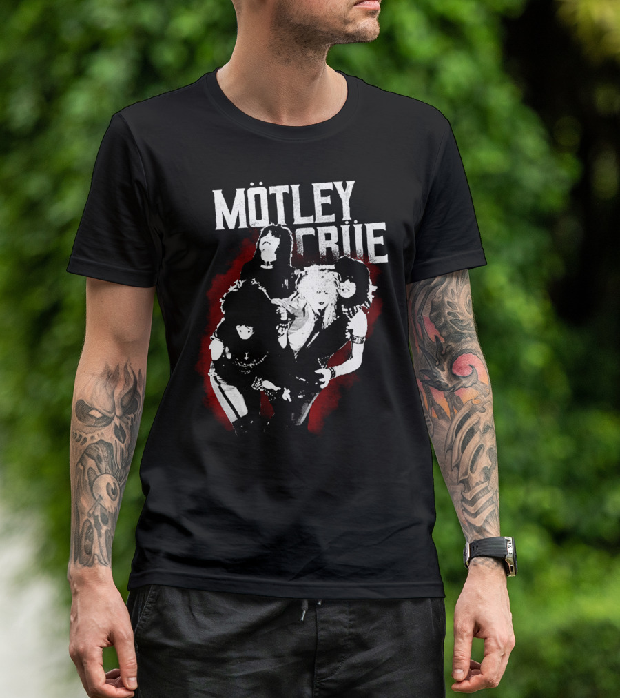 Mötley Crüe Vintage Band Photo Black And Red T-Shirt