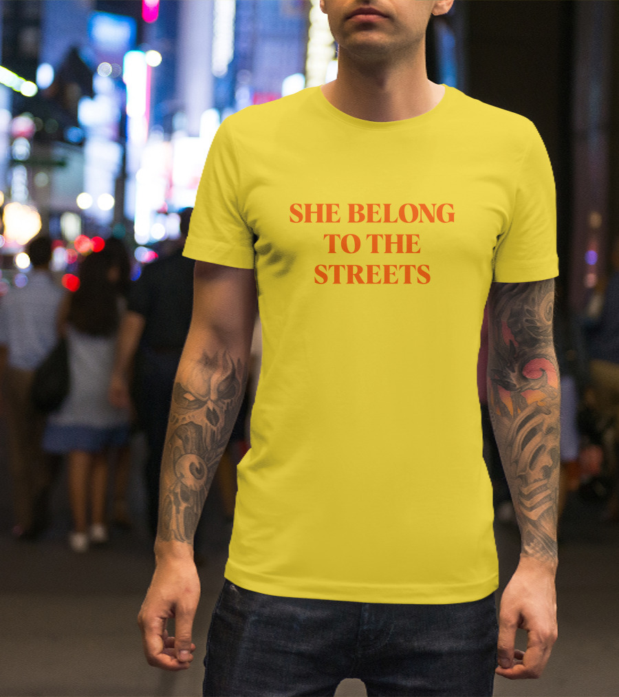 Freebandz She Belong To The Streets Yellow Text Bold Contrast T-Shirt