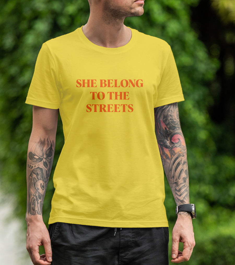 Freebandz She Belong To The Streets Yellow Text Bold Contrast T-Shirt