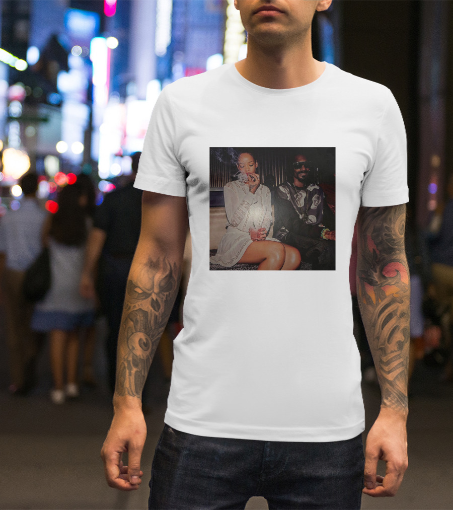Rihanna Snoop Dogg Fenty Smoky Moment T-Shirt