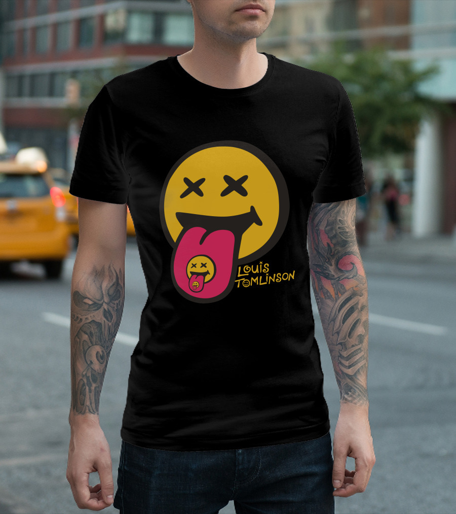 Louis Tomlinson Merch Smiley Face Tongue Out Summer T-Shirt