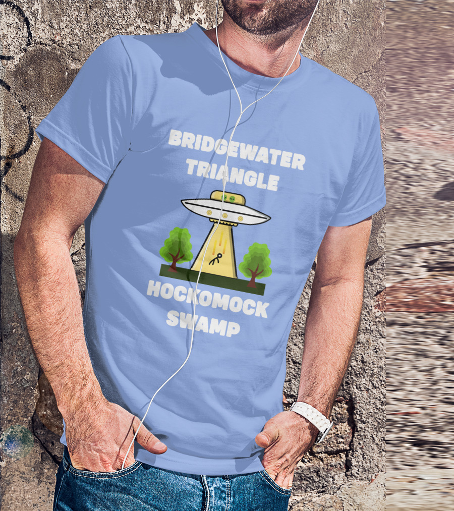 Bridgewater Triangle Hockomock Swamp UFO Alien Abduction Scene T-Shirt