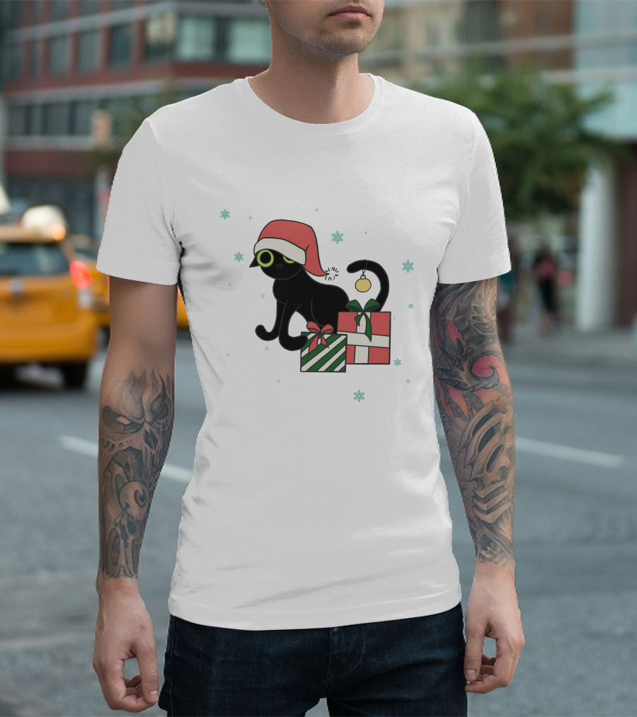 Jinx Holiday Merch Bigfootjinx Holiday Black Cat Santa Hat Presents Snowflakes T-Shirt