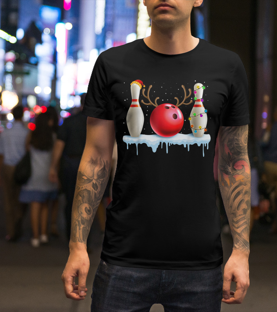 Christmas Santa Hat Reindeer Bowling Ball And Xmas Lights Bowling Pins Lover T-Shirt