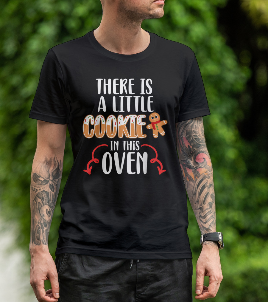 There Is A Little Cookie In This Oven Matching Couple Christmas Pregnancy Announcement T-Shirt