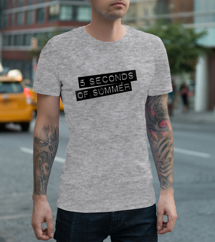 5 Seconds Of Summer Draped Black Text On Grey Background T-Shirt
