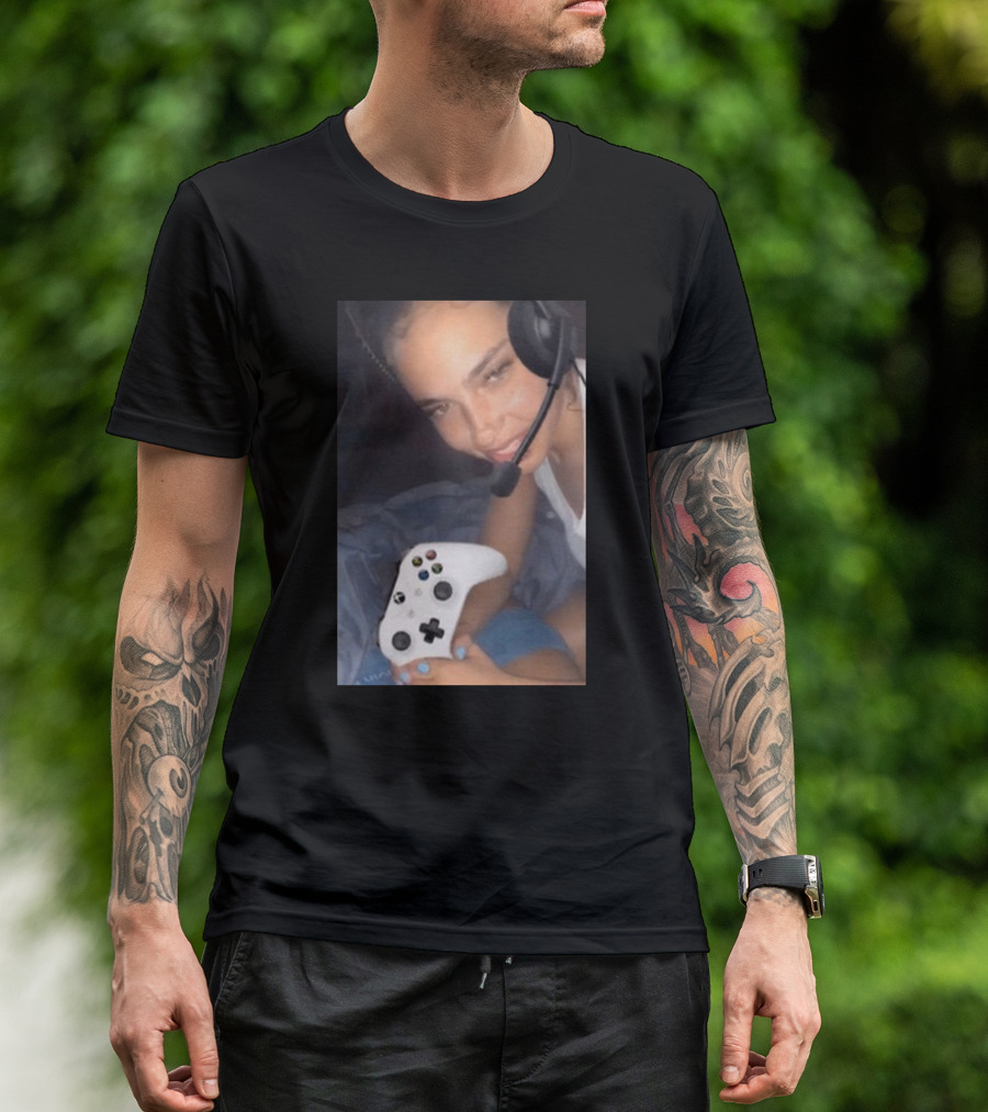 Ash Kaashh Merch Gamer Headset Controller T-Shirt