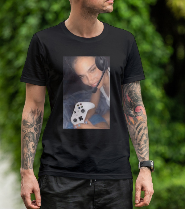 Ash Kaashh Merch Gamer Headset Controller T-Shirt