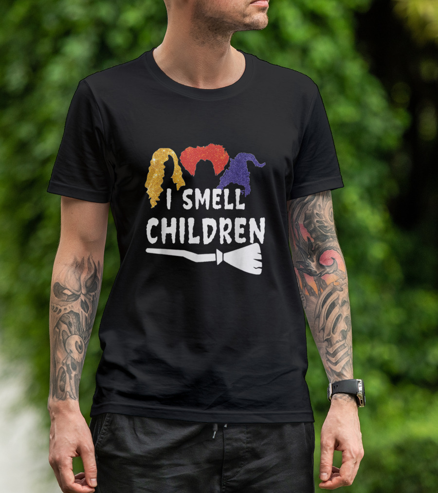 I Smell Children Funny Halloween Witches Broom Silhouette Costume T-Shirt