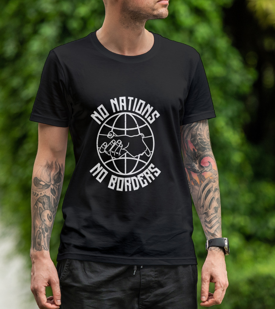 No Nations No Borders Globe With Handshake Stop Deportations T-Shirt