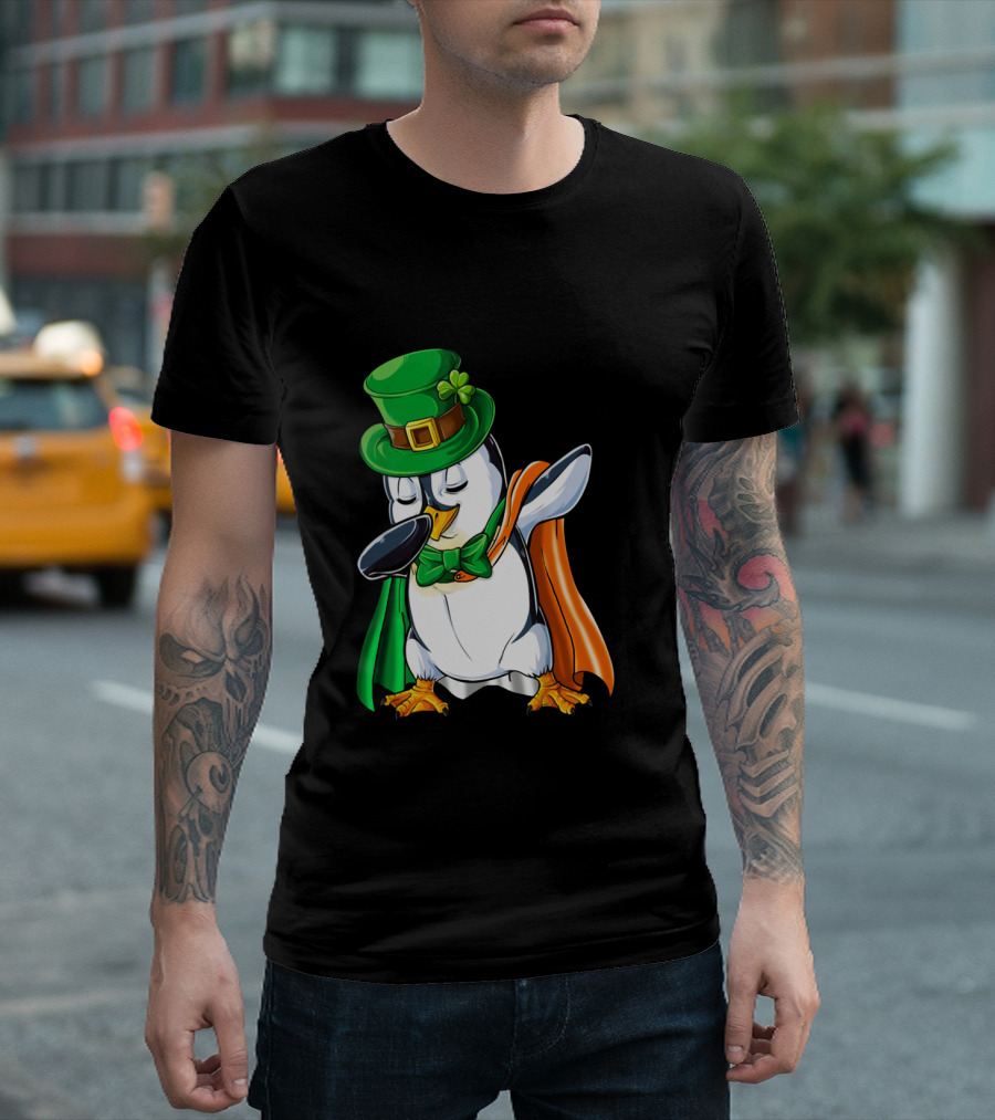 Penguin Dabbing Leprechaun Hat Irish Flag Cape T-Shirt