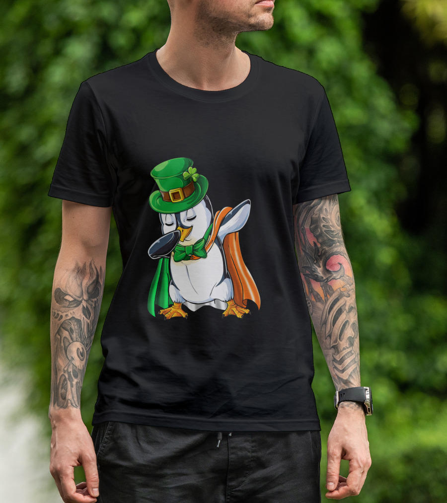 Penguin Dabbing Leprechaun Hat Irish Flag Cape T-Shirt