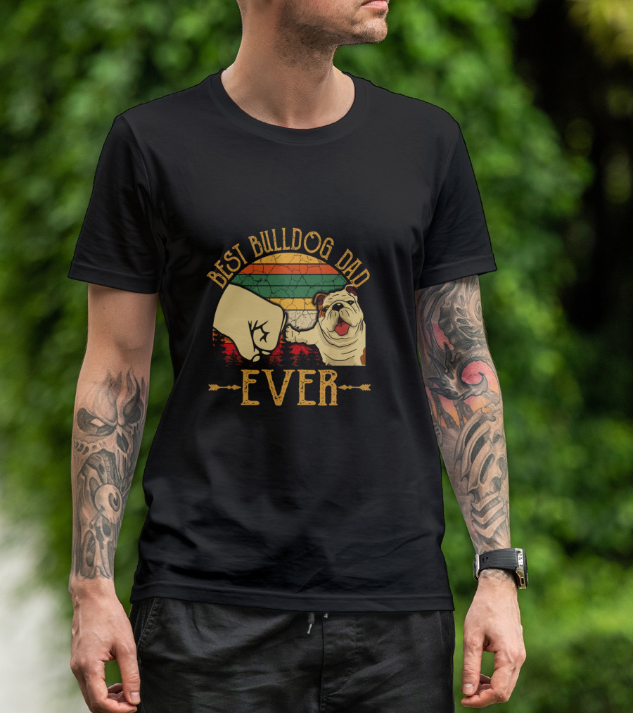 Best Bulldog Dad Ever Vintage Retro Fist Bump T-Shirt