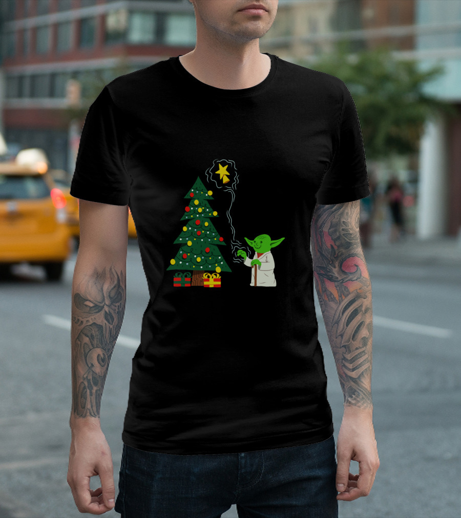 Star Wars Yoda Uses Force to Decorate Christmas Tree with Star T-Shirt
