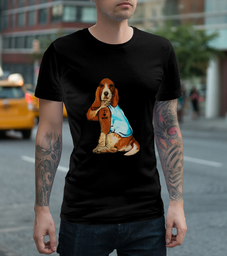 Basset Hound I Love Mom Tattoo Sitting T-Shirt