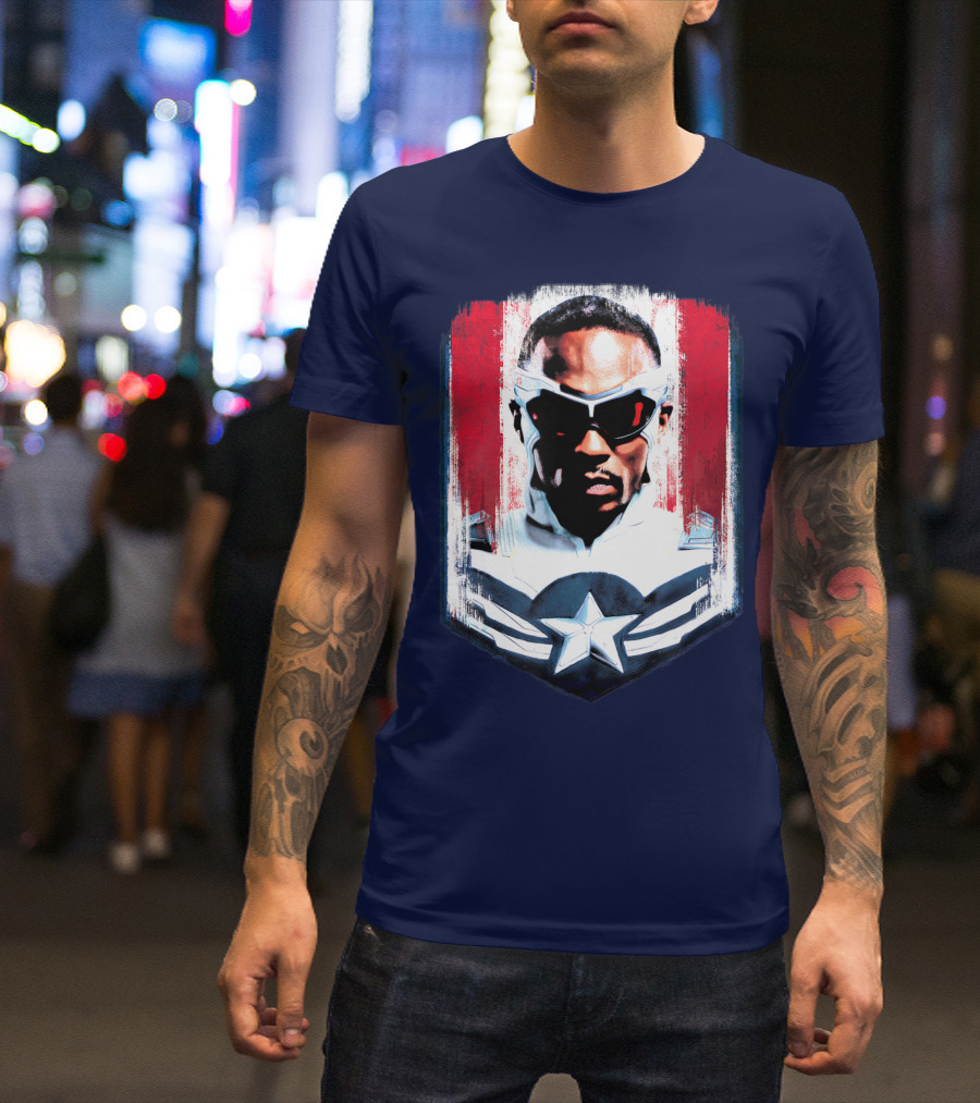 Marvel Captain America Sam Wilson Falcon Soldier Iconic Shield T-Shirt