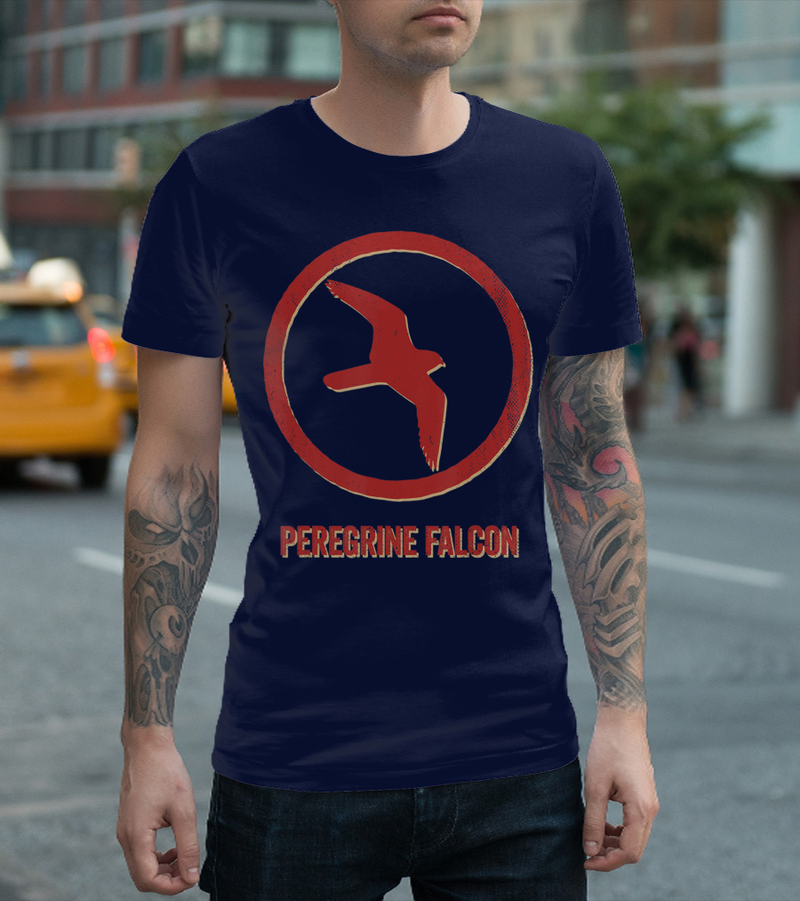 Peregrine Falcon Lover Vintage Style Animal Emblem T-Shirt