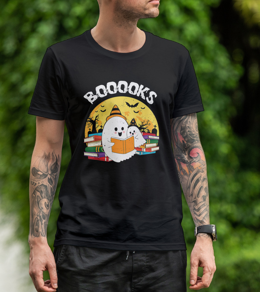 BOOOOKS Ghost With Witch Hat Reading Stacked Books Halloween Moon Bats T-Shirt