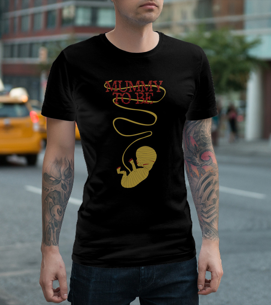 Mummy to Be Halloween Pregnancy Announcement T-Shirt