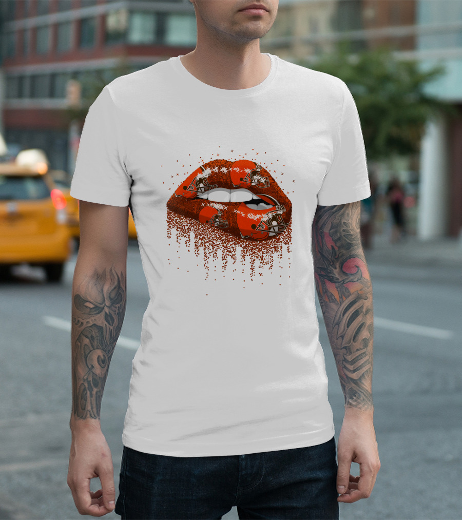 Cleveland Browns Helmet Sparkle Lips T-Shirt