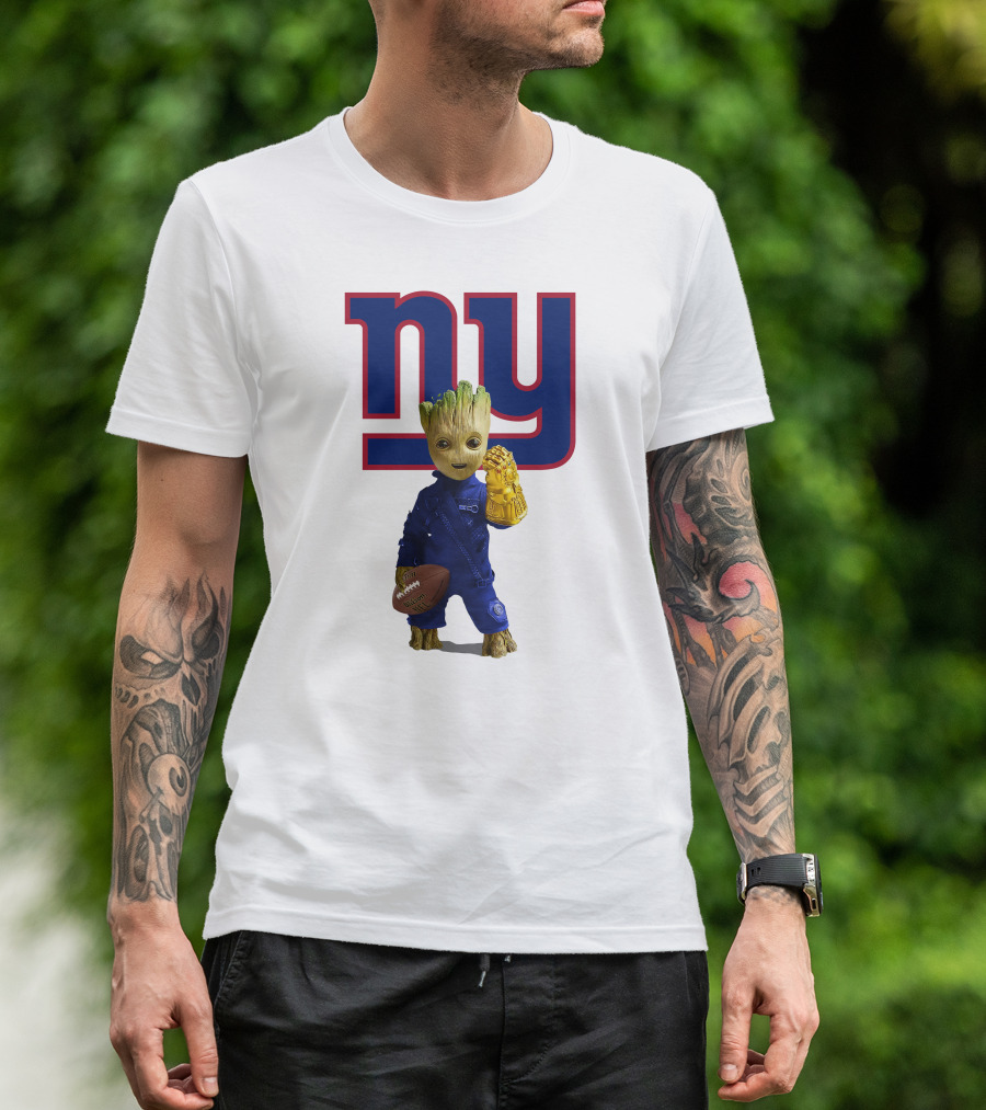NY Giants Groot Football Infinity Gauntlet T-Shirt