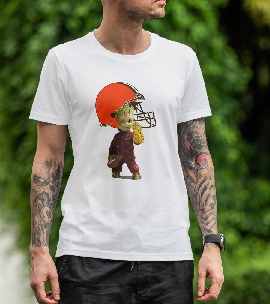 Cleveland Browns Football Groot And Infinity Gauntlet T-Shirt