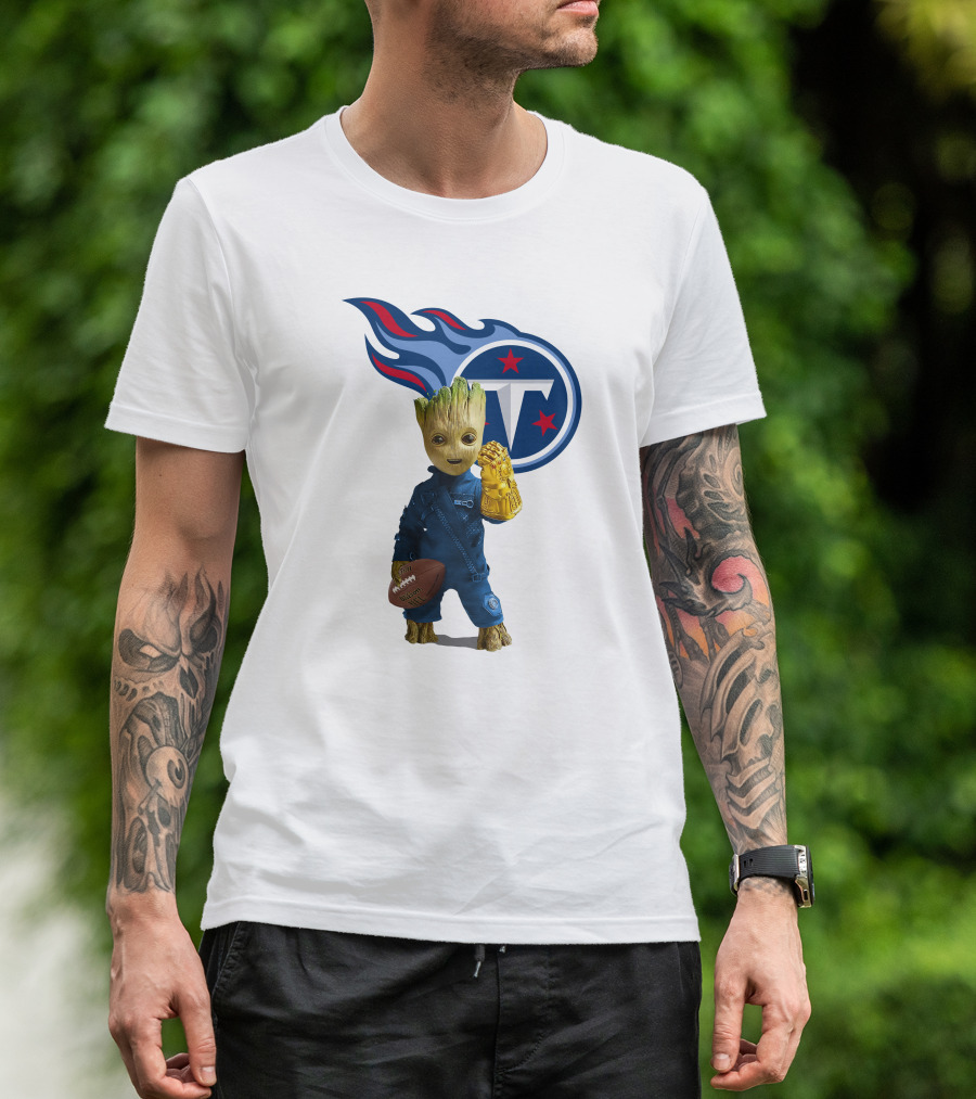 Groot Holding Football Tennessee Titans Logo Infinity Gauntlet T-Shirt