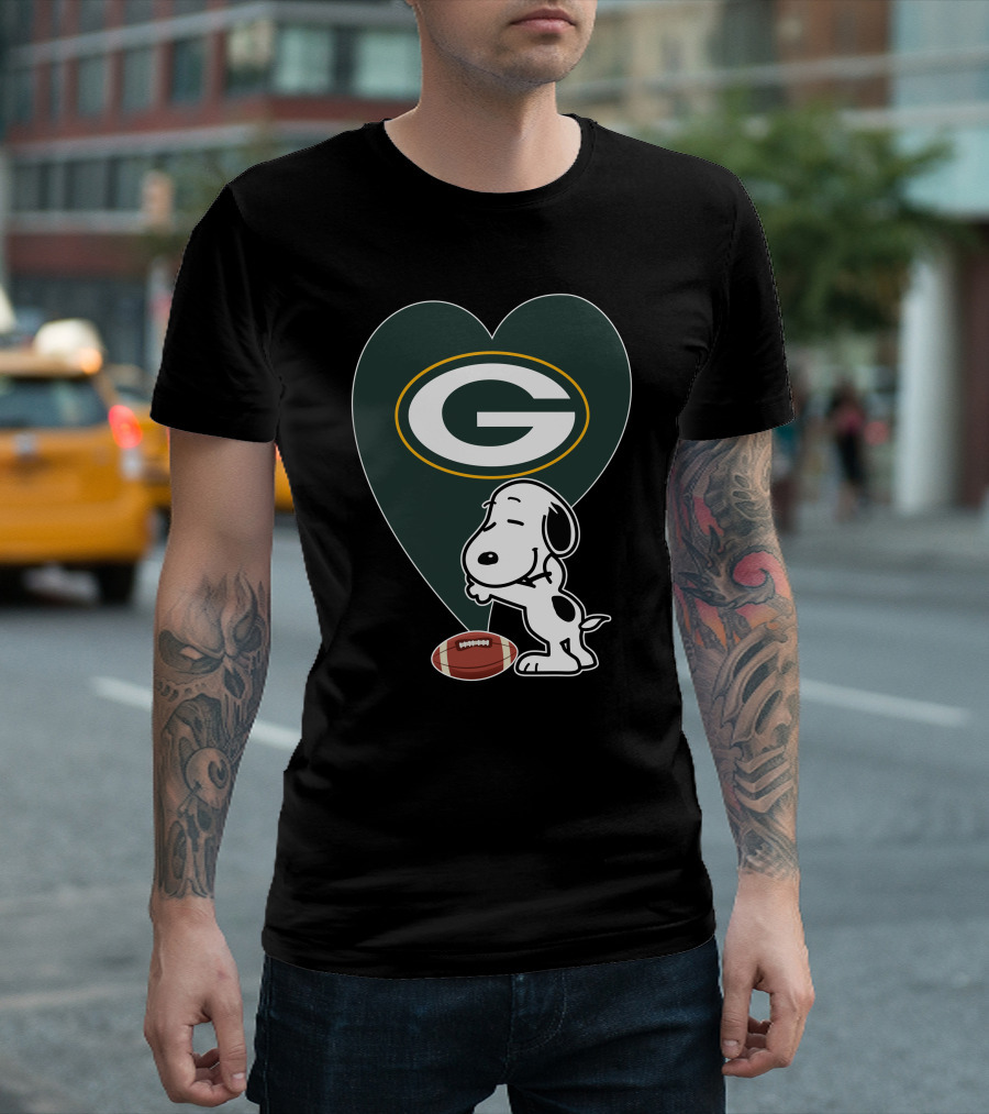 Green Bay Packers Snoopy Heart Football Hug T-Shirt
