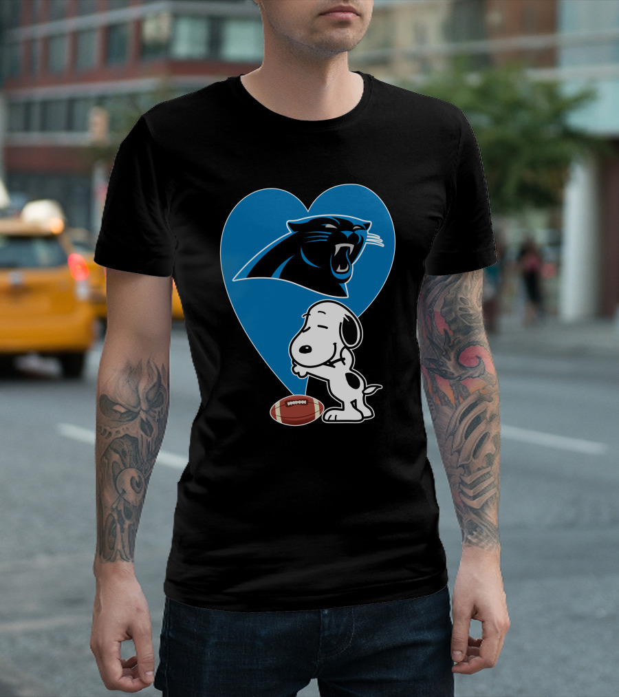 Carolina Panthers Snoopy Football Heart Hug T-Shirt