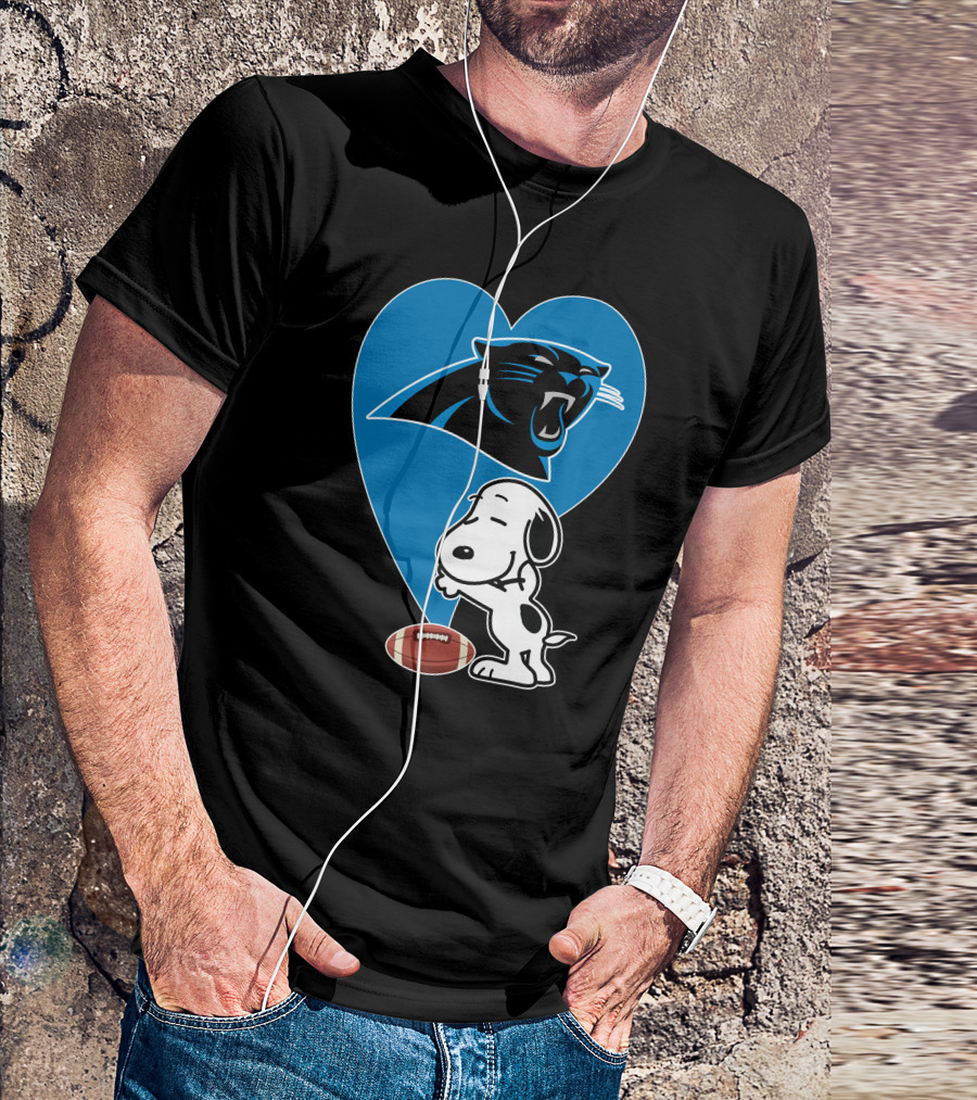 Carolina Panthers Snoopy Football Heart Hug T-Shirt