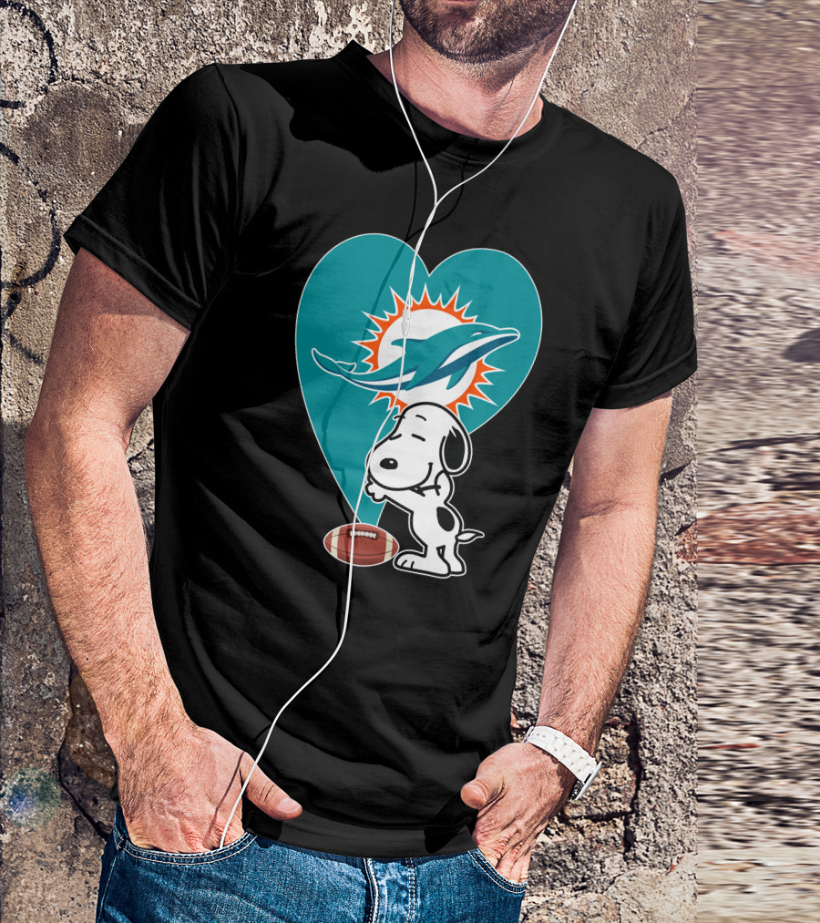 Miami Dolphins Snoopy Heart Hug Football T-Shirt