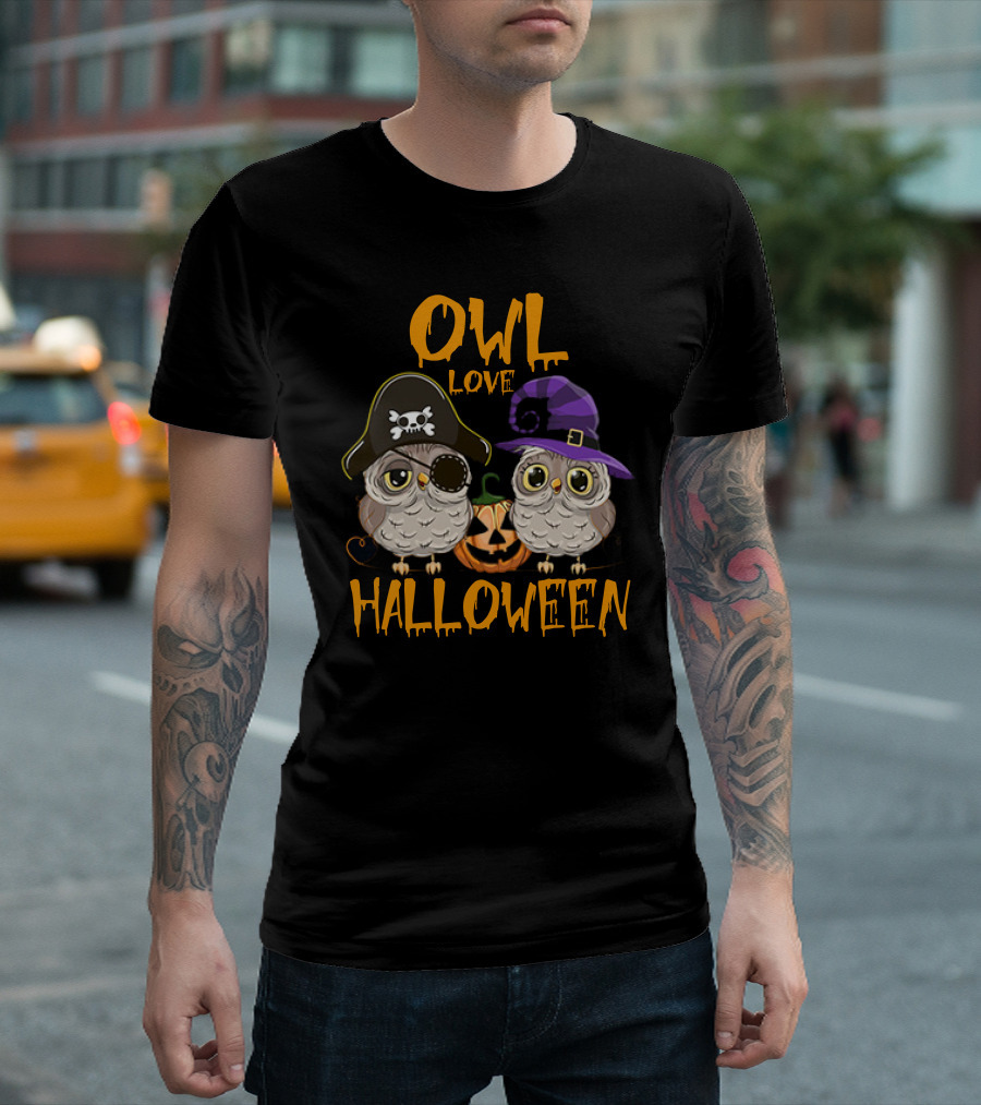 Owl Love Halloween Pirate and Witch Owls Pumpkin T-Shirt