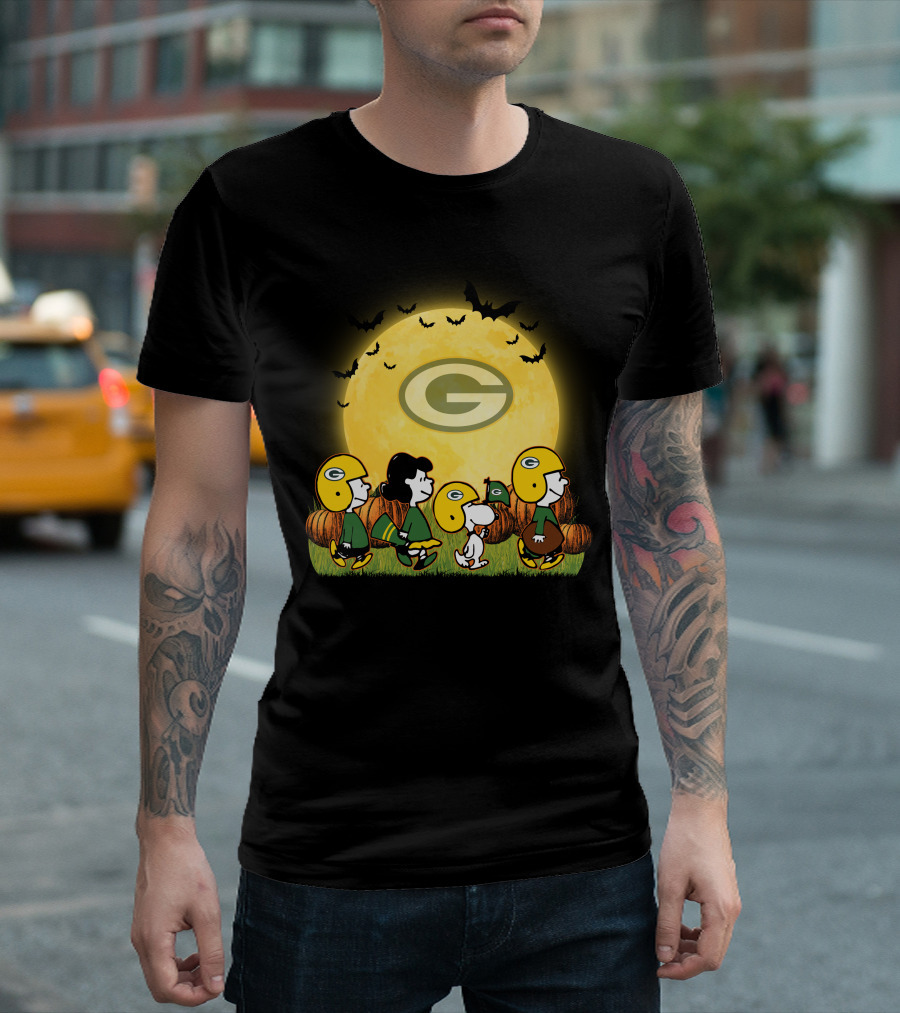 Green Bay Packers Snoopy Halloween Moon Pumpkins T-Shirt